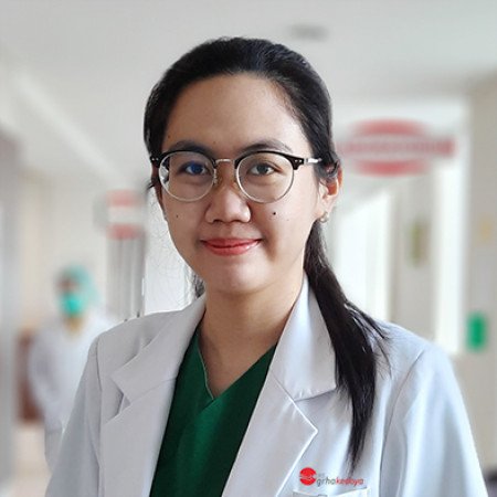 dr. Angela Karenia